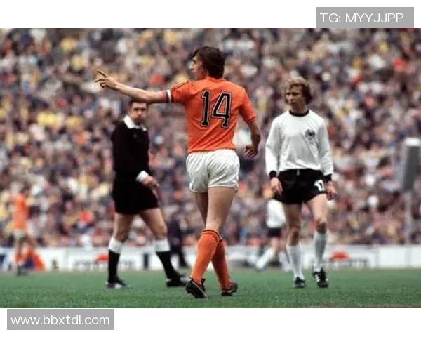 荷兰知名足球球星的辉煌历程与绿茵场上永恒的橙色记忆