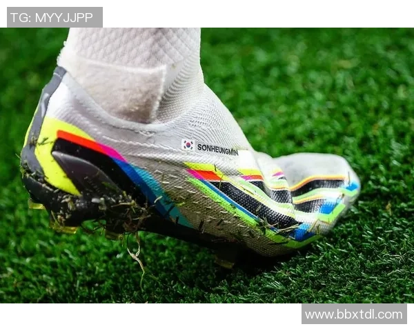 球星同款最帅足球鞋大集合,打造你专属的冠军脚步 球星同款最帅足球鞋大集合,打造你专属的冠军脚步