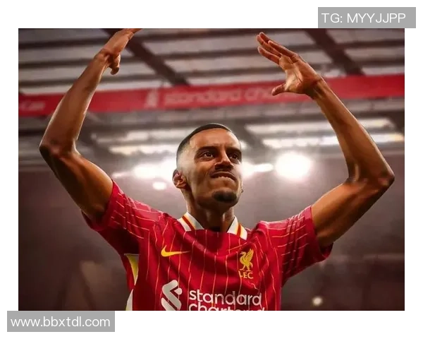 西装革履的足球球星男团:时尚与运动的完美融合 西装革履的足球球星男团:时尚与运动的完美融合