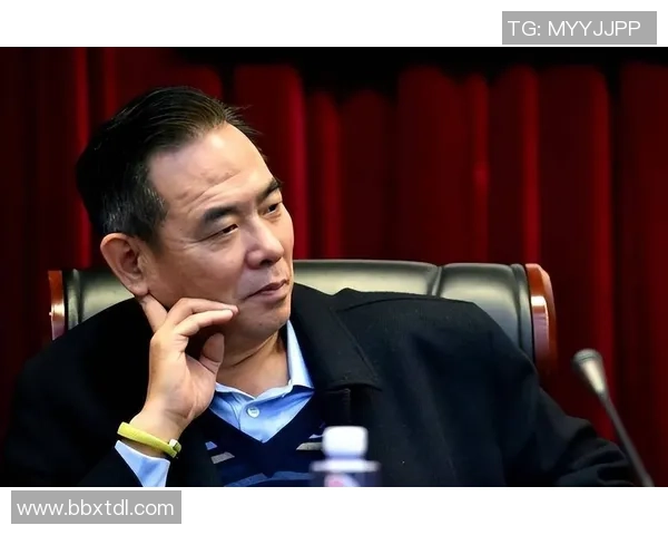 足球球星涉嫌贩毒丑闻引发震动 揭示体育圈黑暗面背后的真相